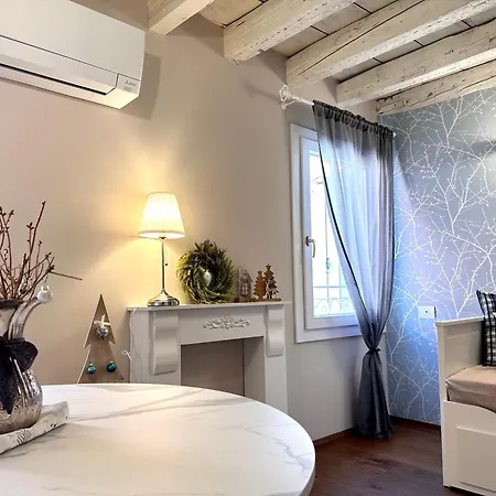 Snowflake Elegante A Tema Natale In Centro A شقة